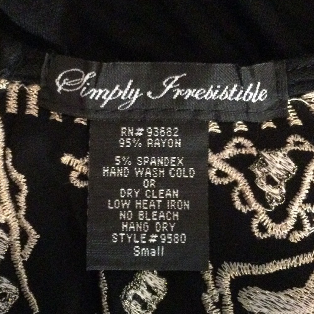 Simply Irresistible Black Top - Picture 5 of 5